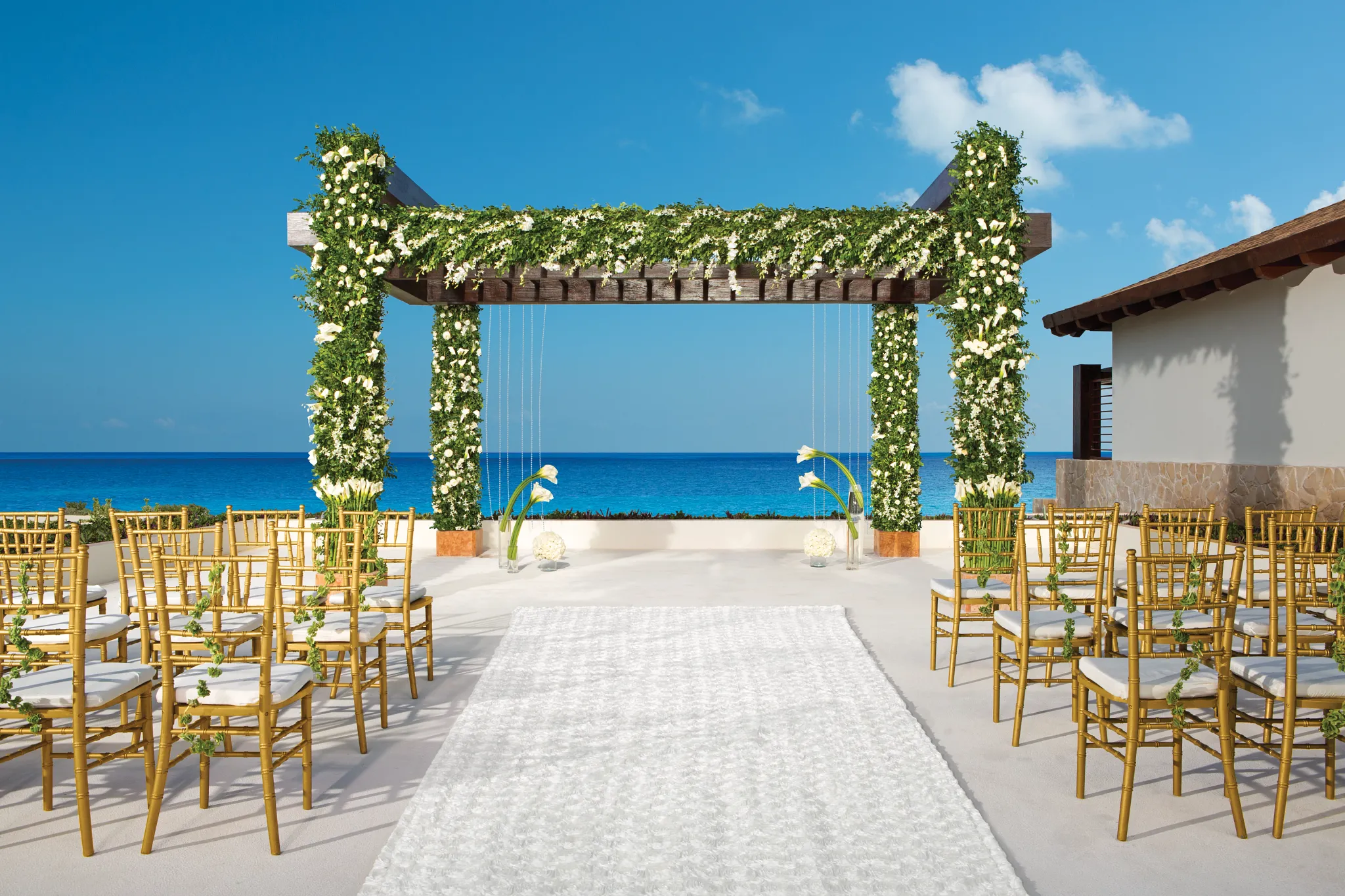 Wedding gazebo on a terrace overlooking the ocean