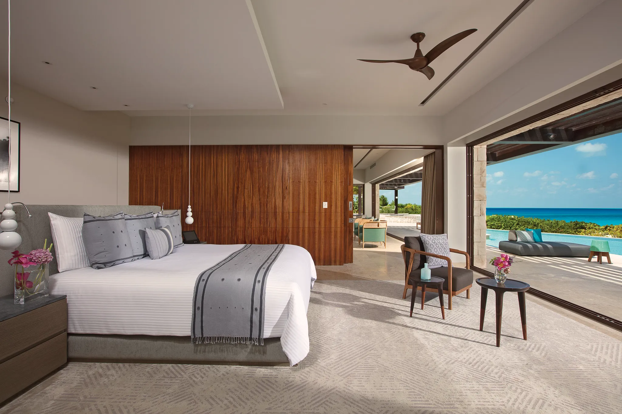 Preferred Club Presidential Suite bedroom Dreams Playa Mujeres