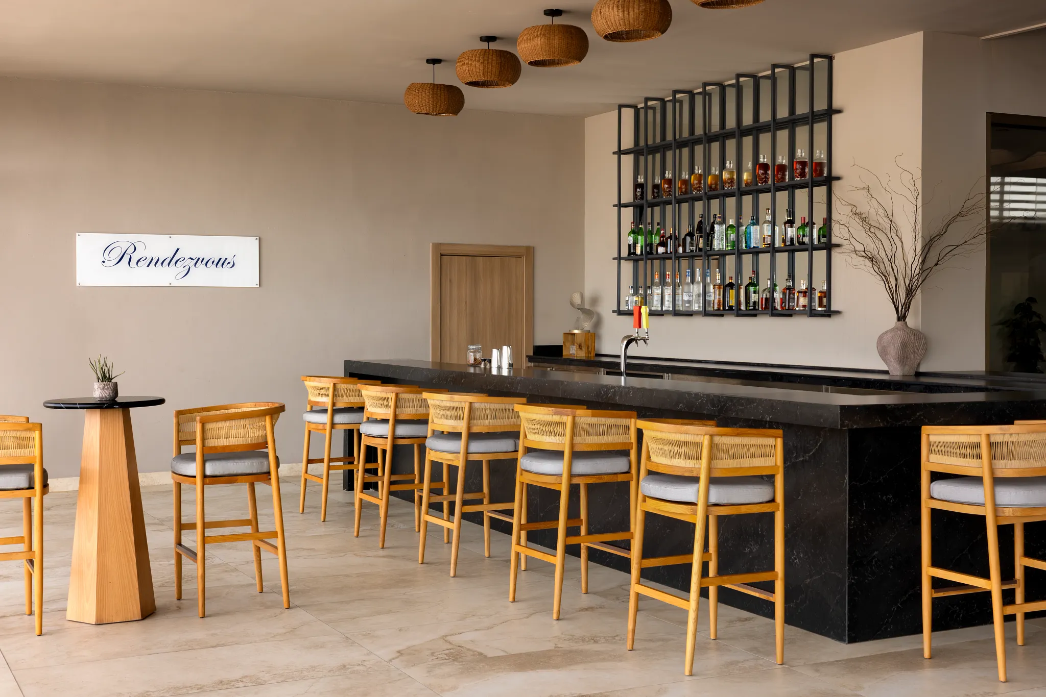 Rendezvous Lobby Bar