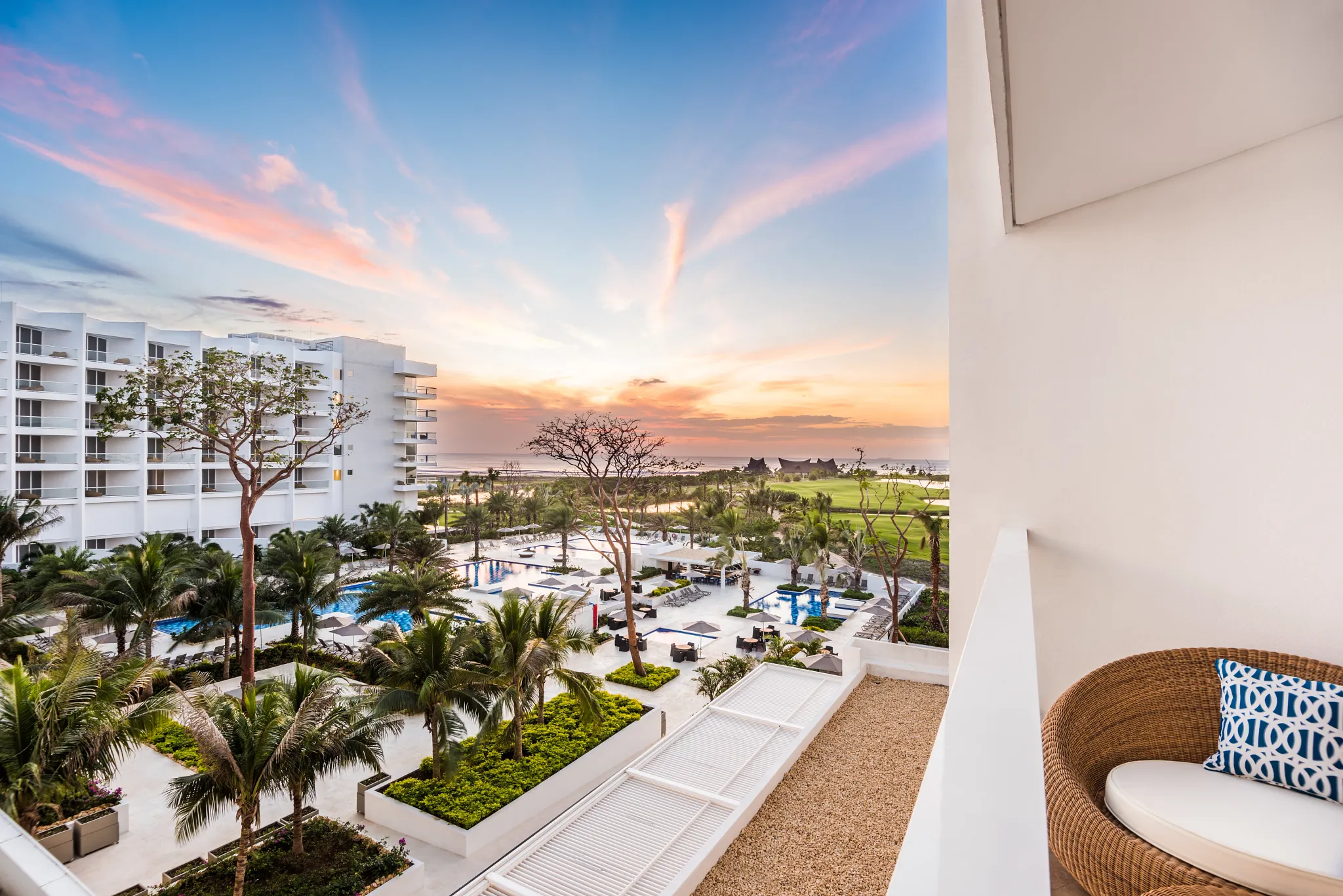 Junior Suite Partial Ocean View terrace — Dreams Karibana Cartagena