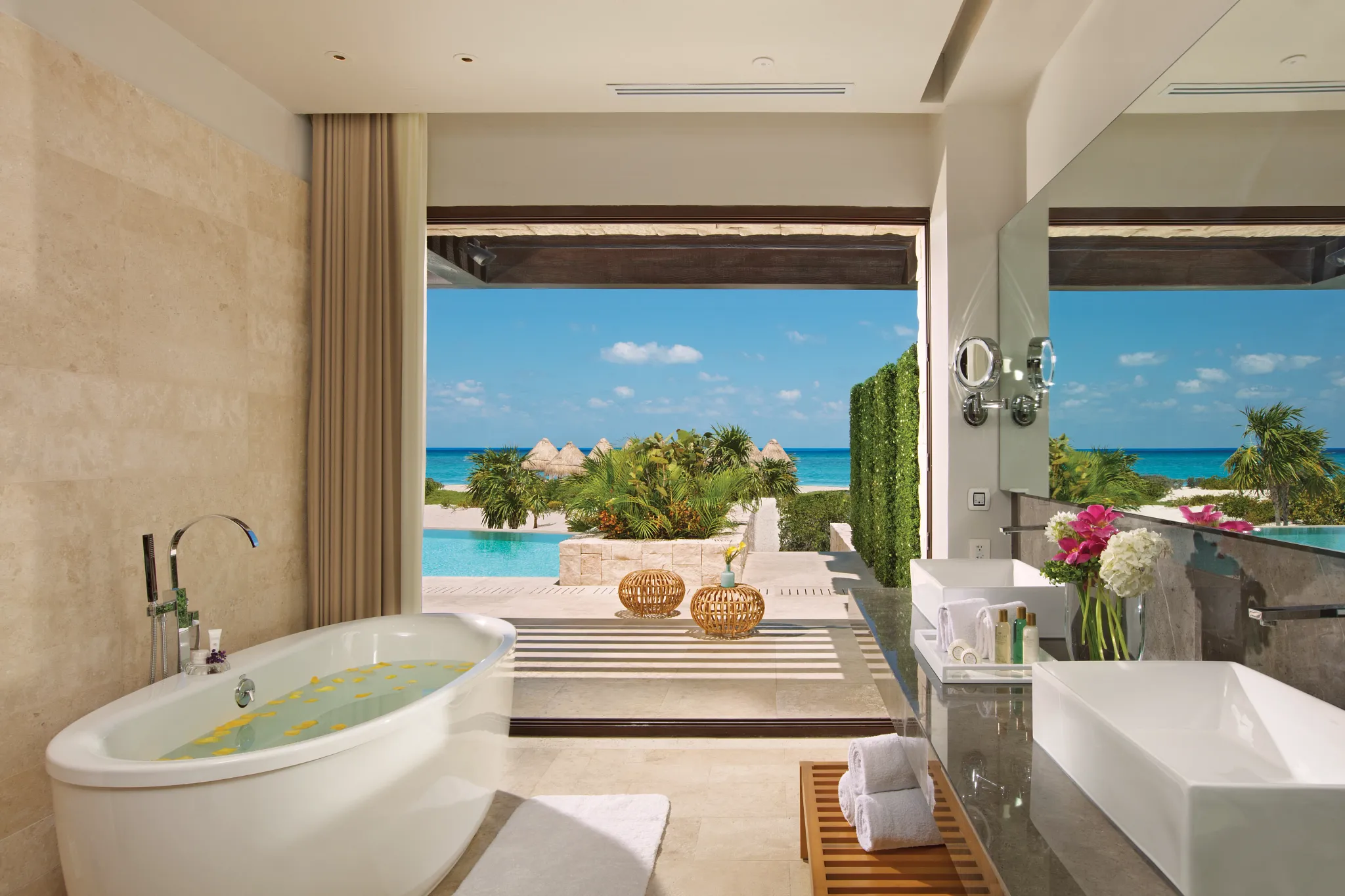 Preferred Club Presidential Suite bathroom Dreams Playa Mujeres