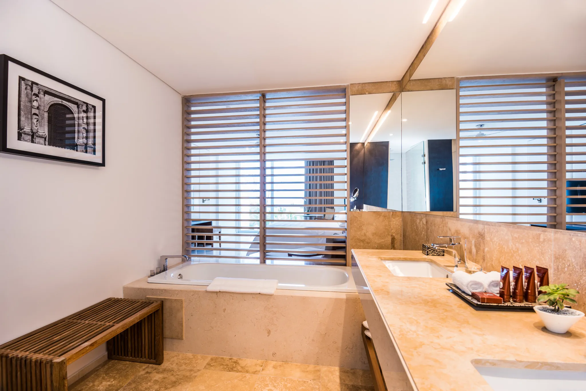 PC Junior Suite Ocean View bathroom — Dreams Karibana Cartagena