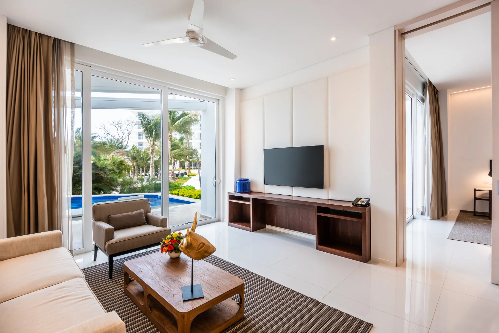 PC Master Suite Swim-Out living terrace — Dreams Karibana Cartagena