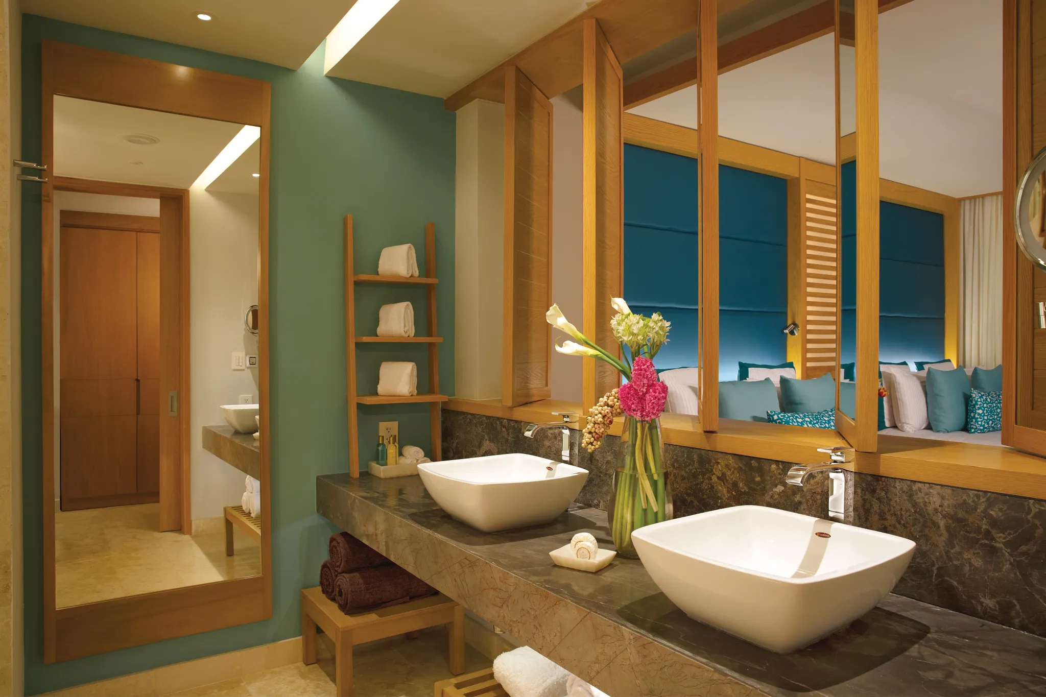 Preferred Club Family Suite second bathroom Dreams Playa Mujeres