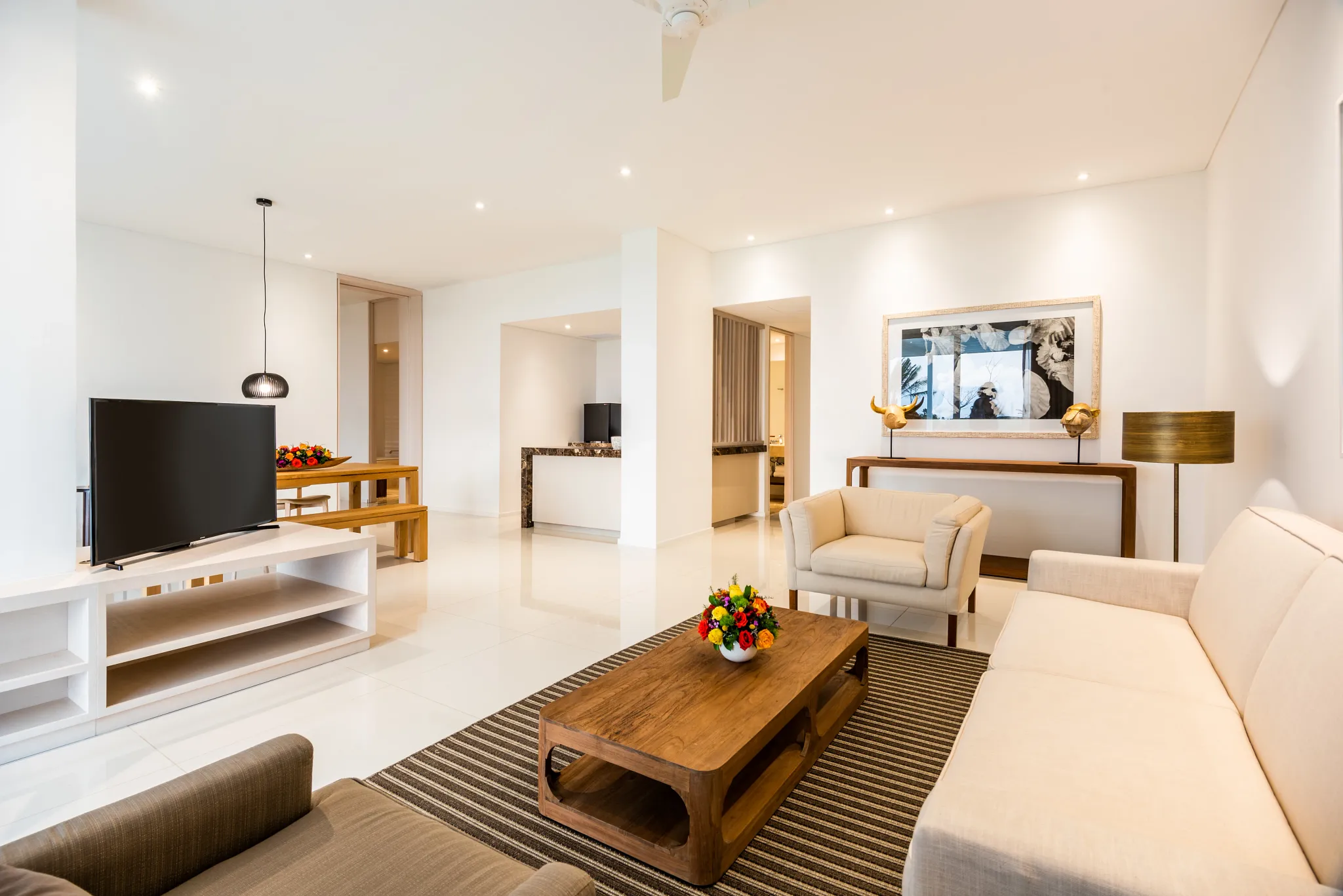 PC Presidential Suite Swim-Out living TV area — Dreams Karibana Cartagena